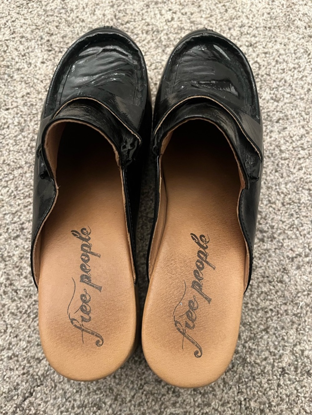 Free People Black Patent Leather Platform Clogs Size 11 EUC